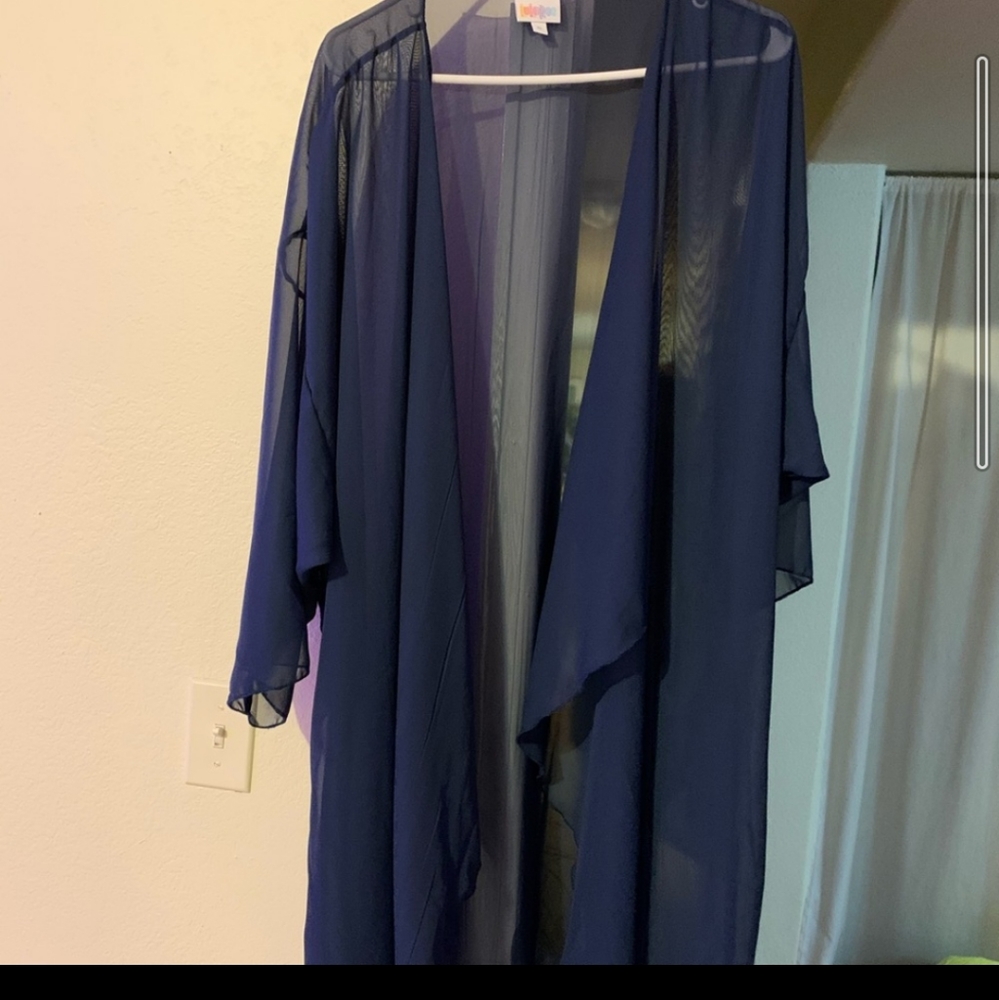 LuLaRoe XL Shirley